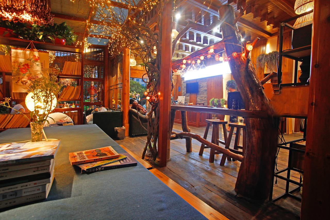 Guihua Road 106Th Hostel Čang-ťia-ťie Exteriér fotografie